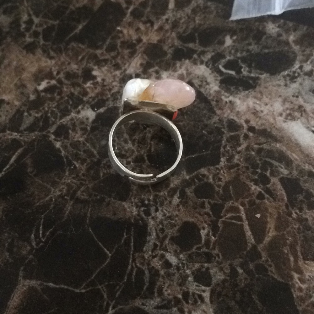 Unique and adjustable ring - Picture 3 of 3